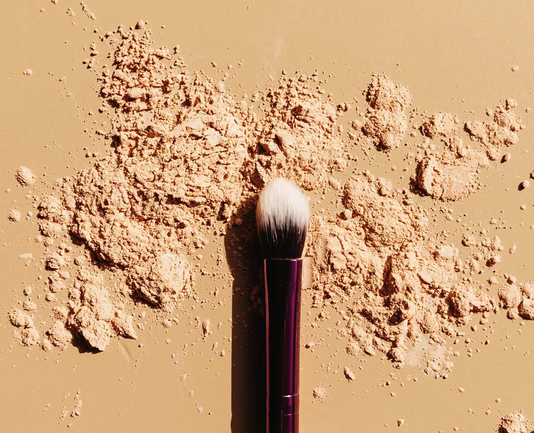 Setting the Stage for Radiance: The Art of Flawless Finishes with Setting Powder