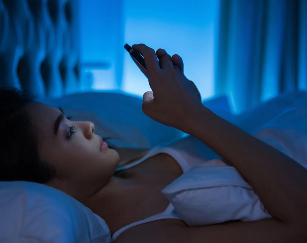 Essential Reading for Professionals: How to Effectively Reduce Blue Light Damage to Your Skin